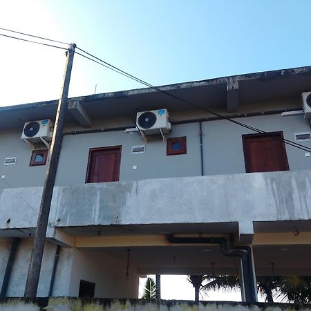 Kusuma'S Lazy Left Hotel Midigama Luaran gambar