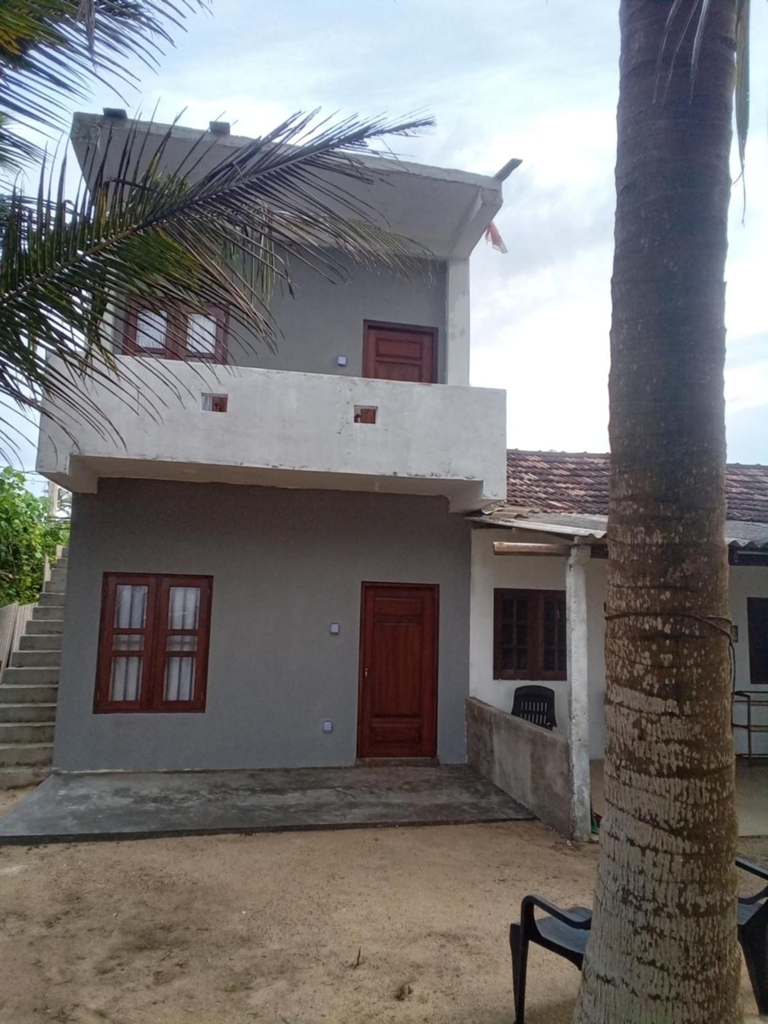 Kusuma'S Lazy Left Hotel Midigama Luaran gambar