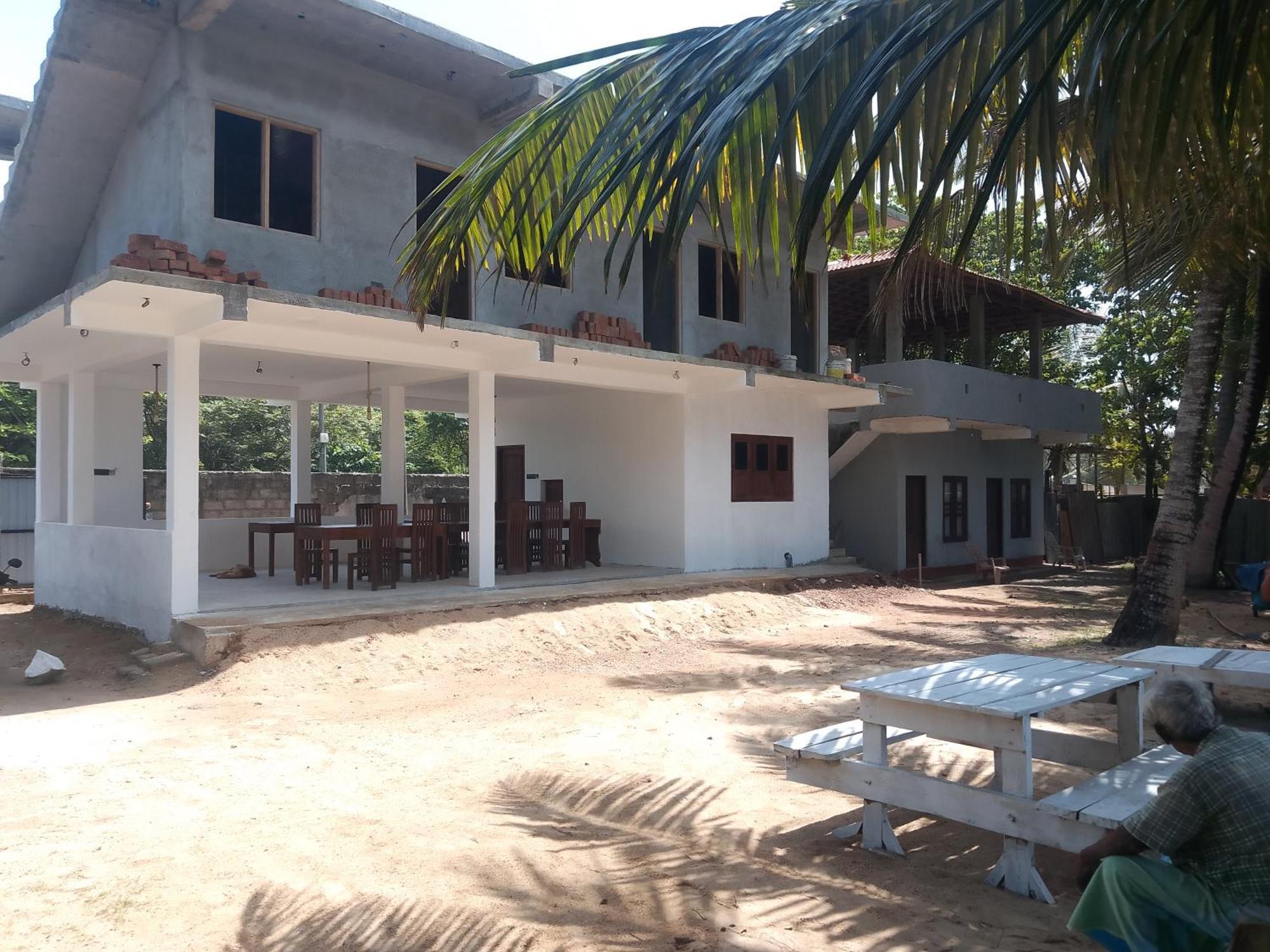 Kusuma'S Lazy Left Hotel Midigama Luaran gambar