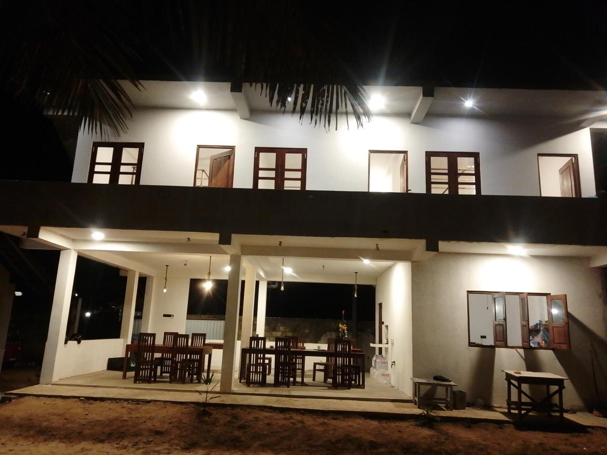 Kusuma'S Lazy Left Hotel Midigama Bilik gambar
